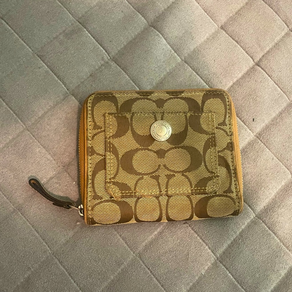 Coach wallet